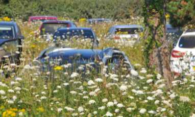 Schrottauto in Wesel